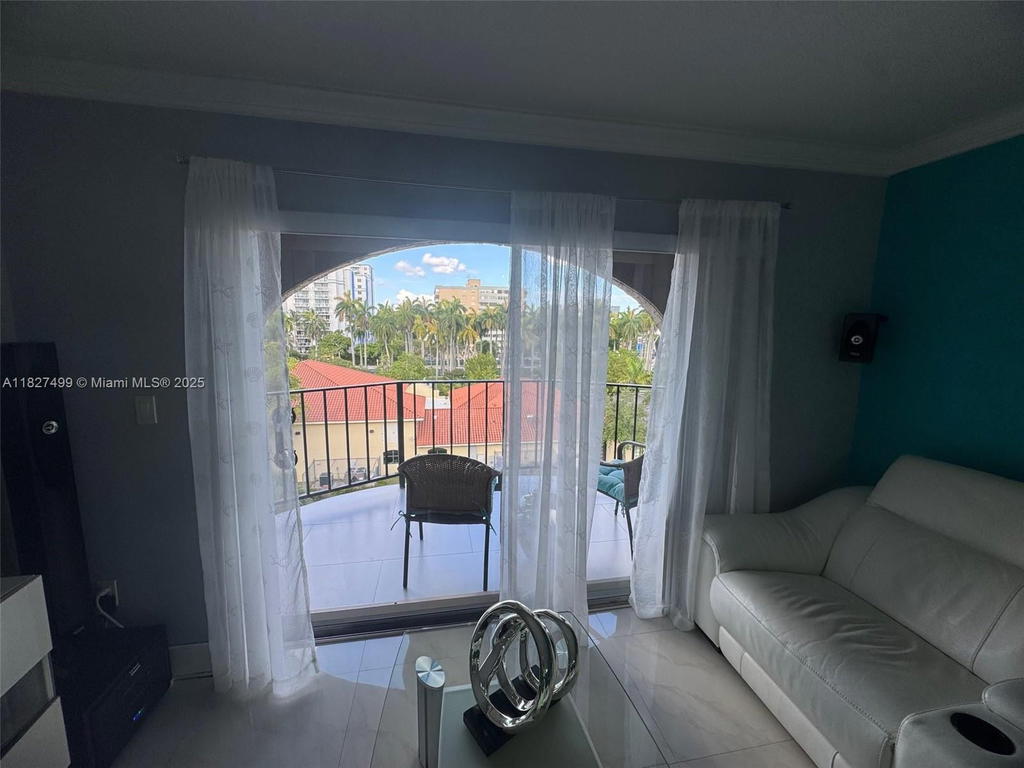 Real estate property located at 5199 7th St #607, Miami-dade, El Cid Condo, Miami, FL