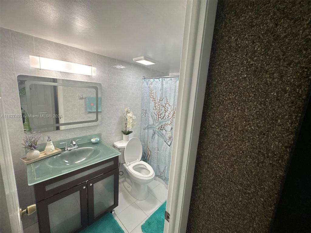 Real estate property located at 5199 7th St #607, Miami-dade, El Cid Condo, Miami, FL