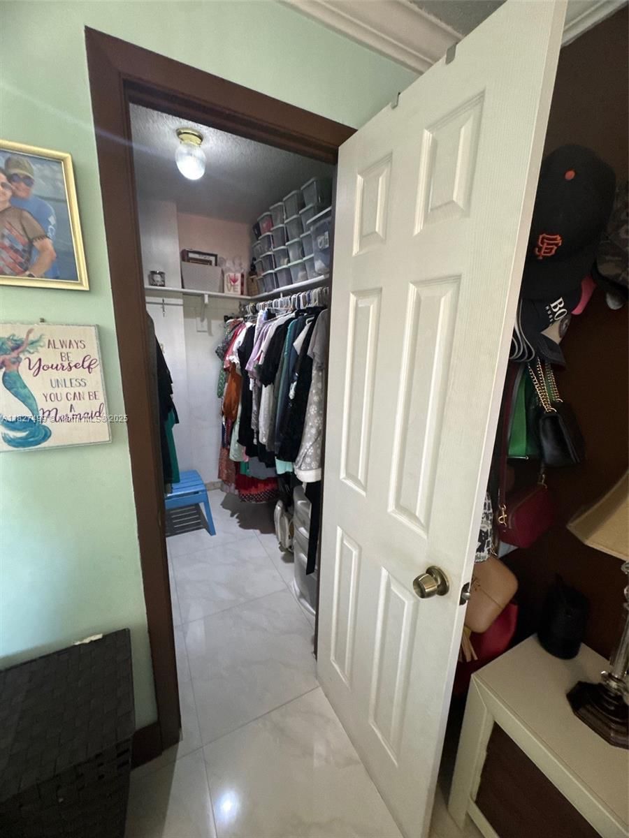 Real estate property located at 5199 7th St #607, Miami-dade, El Cid Condo, Miami, FL