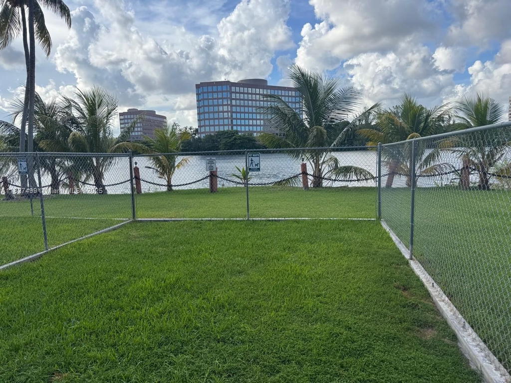 Real estate property located at 5199 7th St #607, Miami-dade, El Cid Condo, Miami, FL