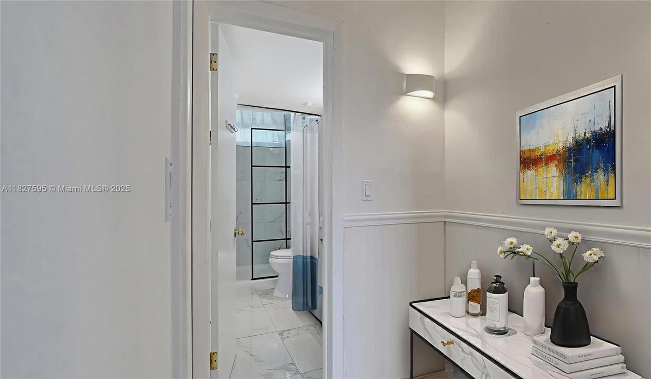 Real estate property located at 2905 Point East Dr L514, Miami-dade, Point East Sec Iii Condo, Aventura, FL