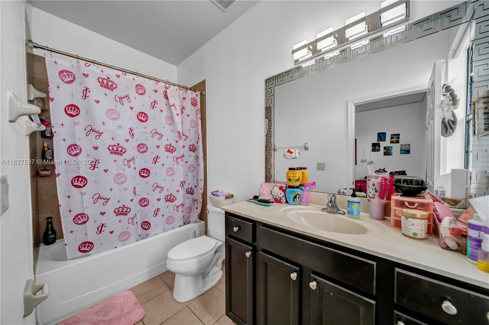 Real estate property located at 3574 88th Ter, Miami-dade, Bellagio Villas, Hialeah, FL