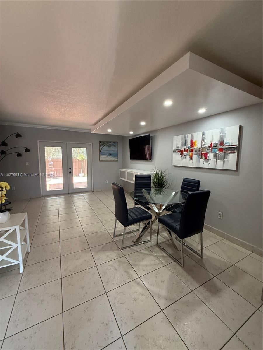 Real estate property located at 131 109th Ave L4, Miami-dade, West Flagler Heritage No, Sweetwater, FL