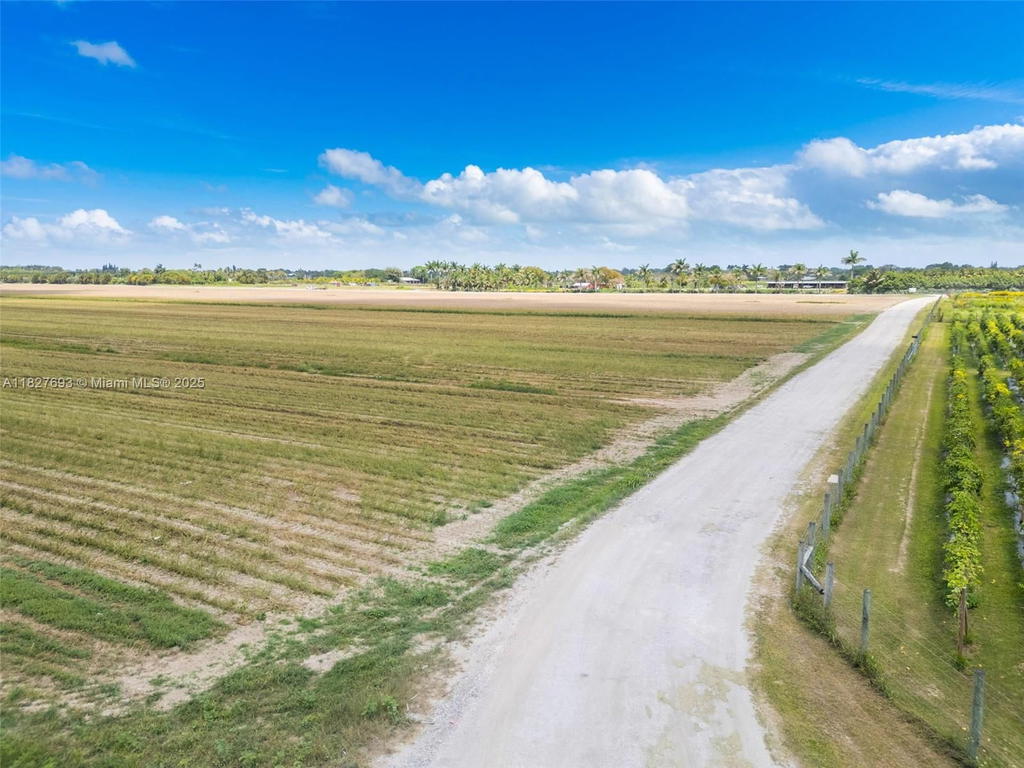 Real estate property located at 224XX sw 217 ave, Miami-dade, Miami, FL