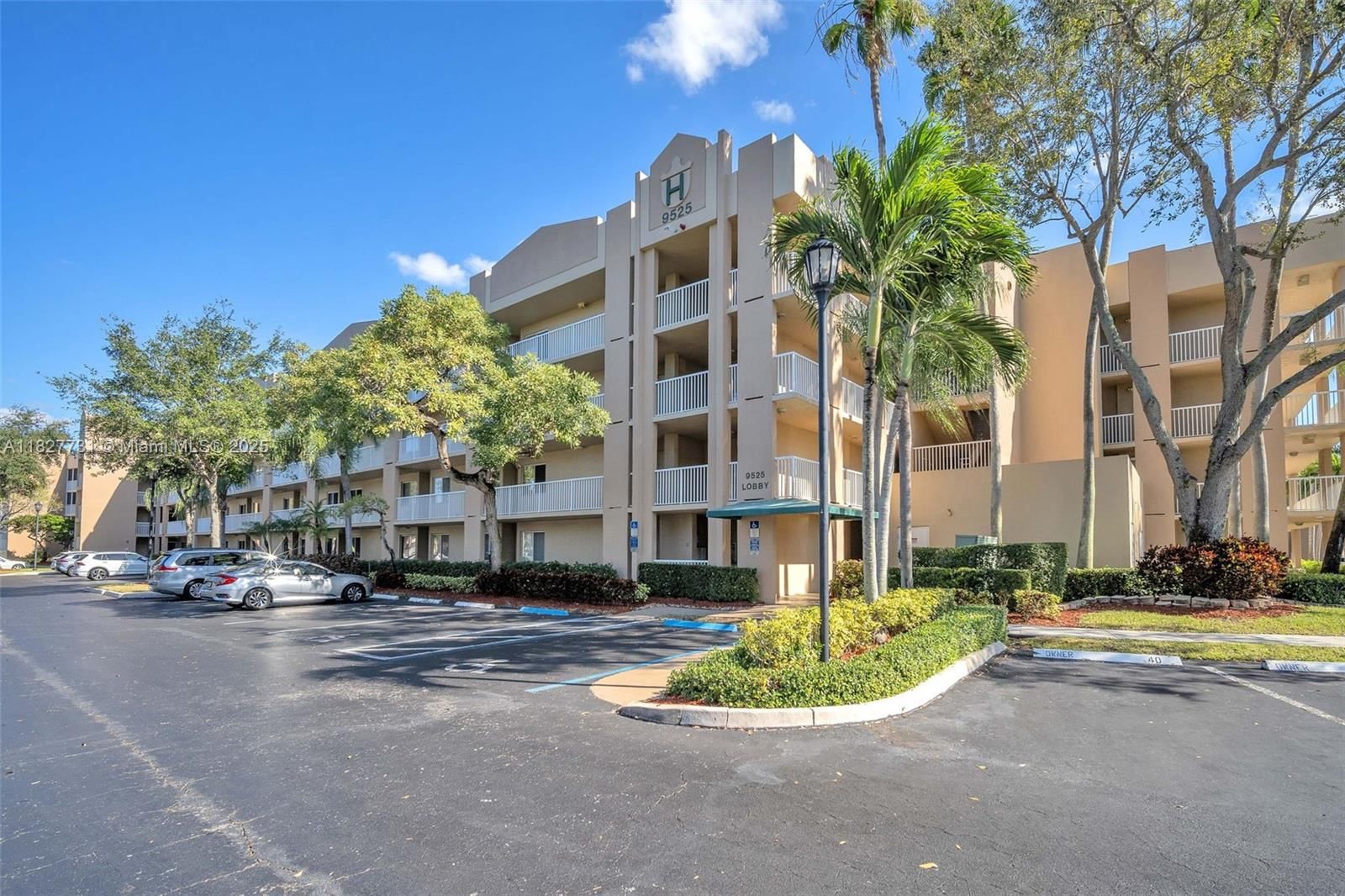 Real estate property located at 9525 Weldon Cir H305, Broward, Weldon Condominium H, Tamarac, FL