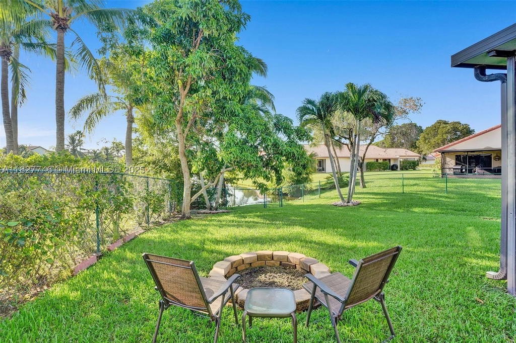 Real estate property located at 468 Lakeside Cir, Broward, Westwind Cove, Sunrise, FL