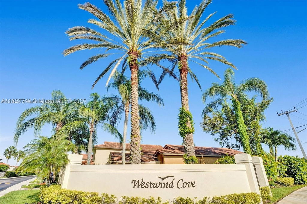Real estate property located at 468 Lakeside Cir, Broward, Westwind Cove, Sunrise, FL