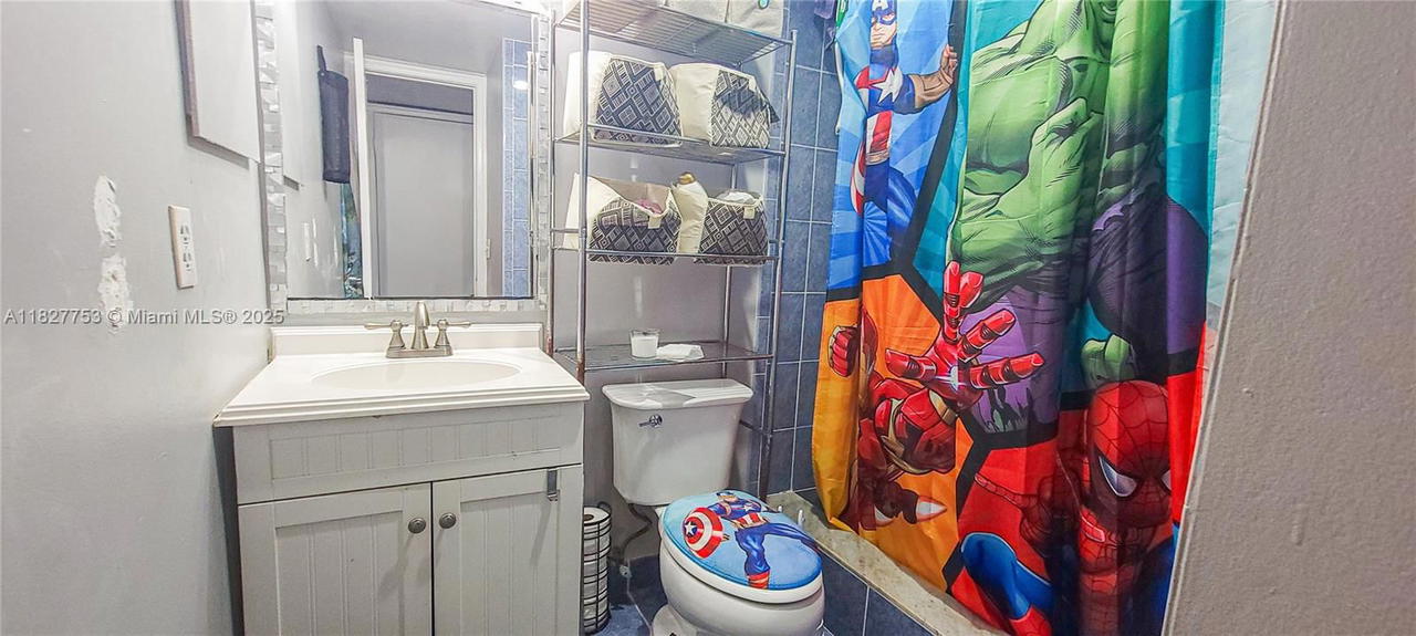 Real estate property located at 3301 Spanish Moss Ter #609, Broward, Lakes Of Inverrary Condo, Lauderhill, FL