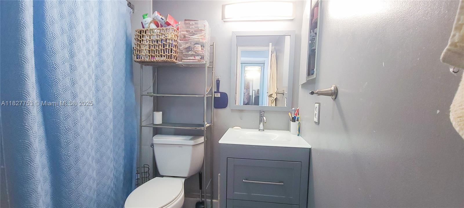 Real estate property located at 3301 Spanish Moss Ter #609, Broward, Lakes Of Inverrary Condo, Lauderhill, FL