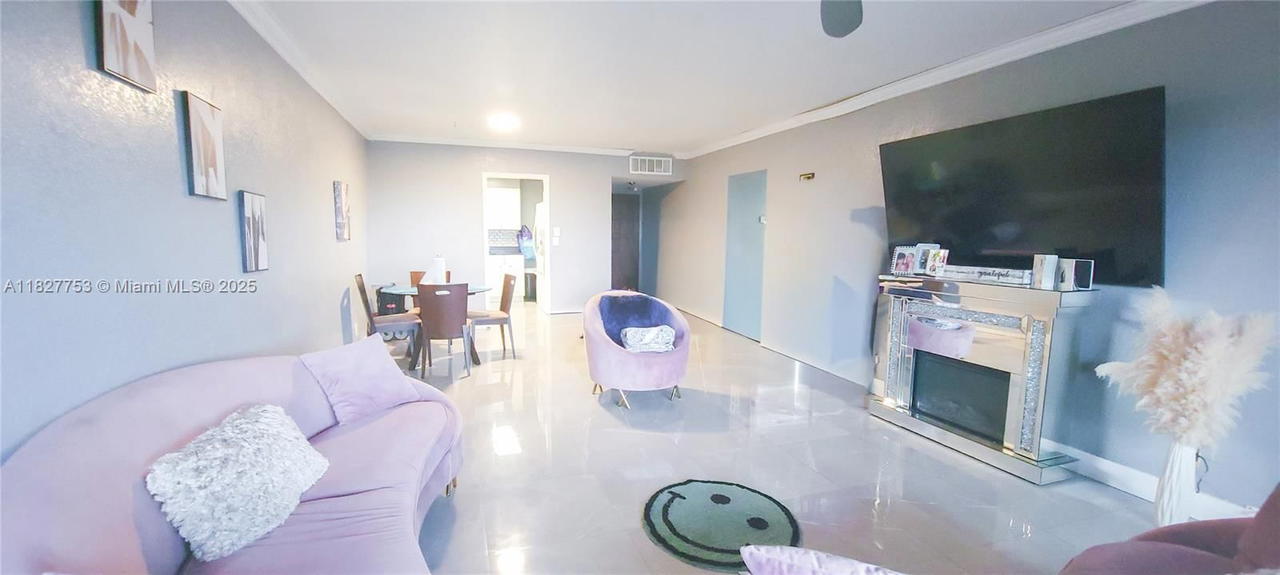 Real estate property located at 3301 Spanish Moss Ter #609, Broward, Lakes Of Inverrary Condo, Lauderhill, FL