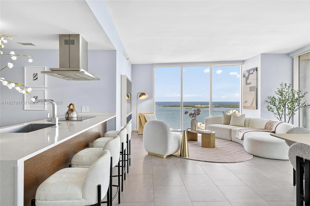 Real estate property located at 495 Brickell Ave #3901, Miami-dade, Icon Brickell No Two, Miami, FL