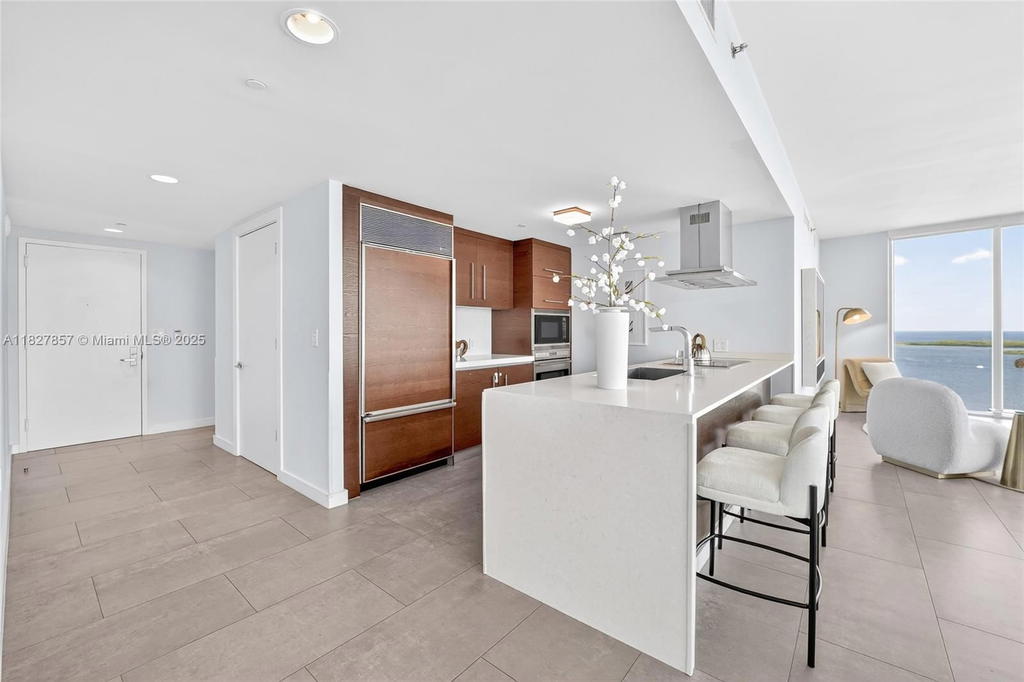 Real estate property located at 495 Brickell Ave #3901, Miami-dade, Icon Brickell No Two, Miami, FL