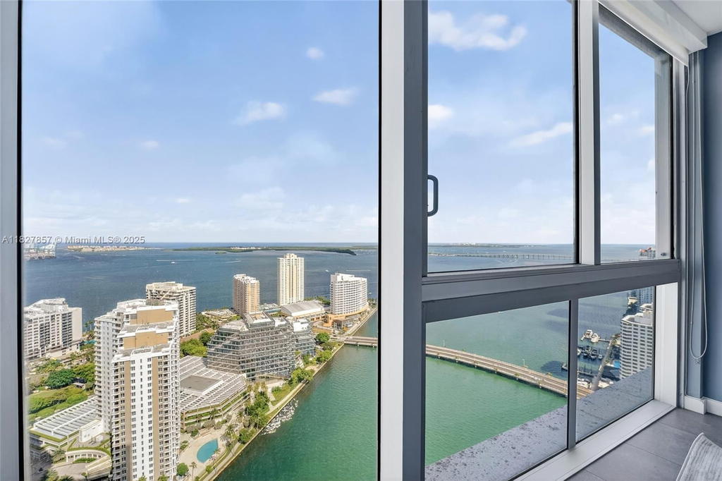 Real estate property located at 495 Brickell Ave #3901, Miami-dade, Icon Brickell No Two, Miami, FL