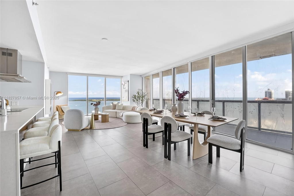 Real estate property located at 495 Brickell Ave #3901, Miami-dade, Icon Brickell No Two, Miami, FL