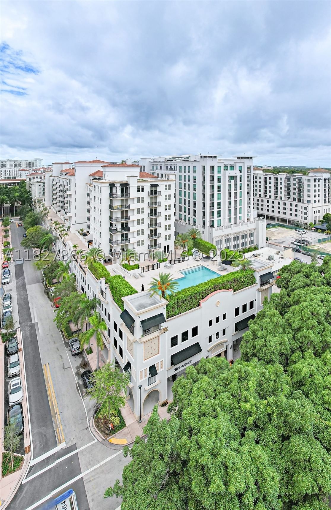 Real estate property located at 4100 Salzedo St #515, Miami-dade, One Village Place Condo, Coral Gables, FL