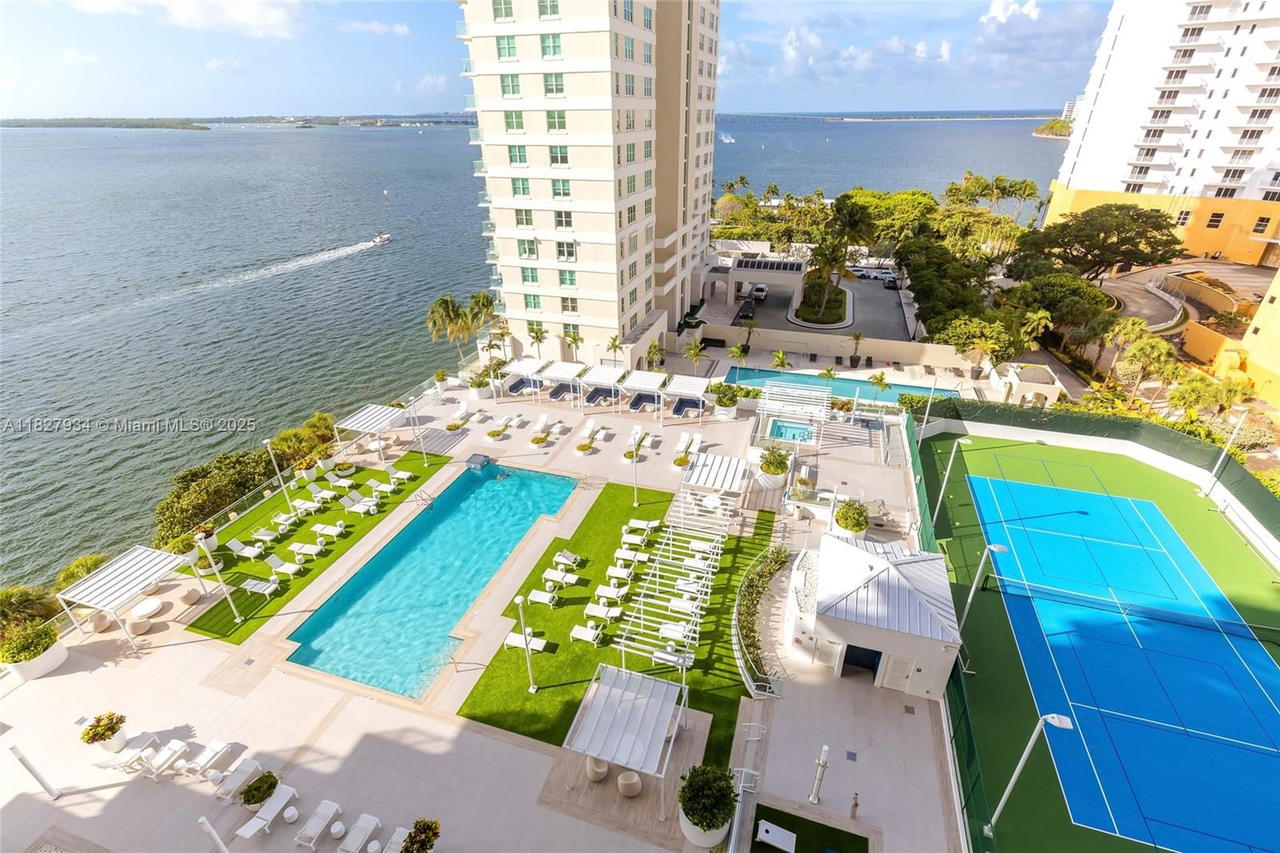 Real estate property located at 770 Claughton Island Dr #1210, Miami-dade, Isola Condo, Miami, FL