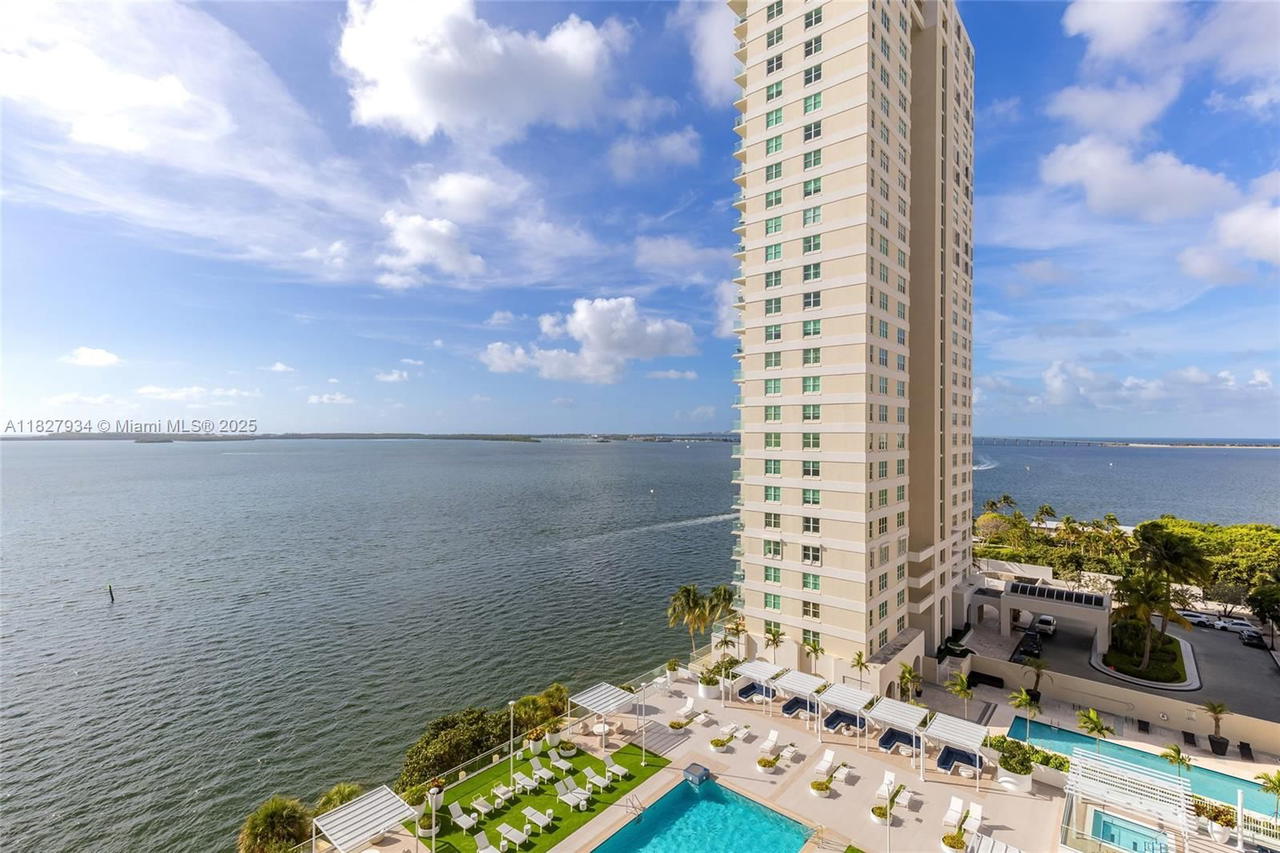 Real estate property located at 770 Claughton Island Dr #1210, Miami-dade, Isola Condo, Miami, FL