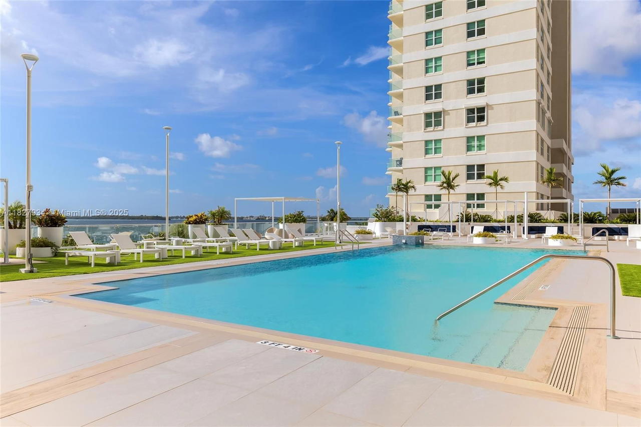 Real estate property located at 770 Claughton Island Dr #1210, Miami-dade, Isola Condo, Miami, FL