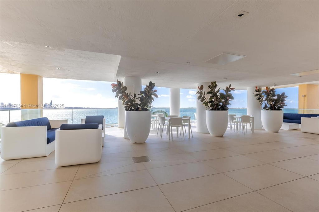 Real estate property located at 770 Claughton Island Dr #1210, Miami-dade, Isola Condo, Miami, FL