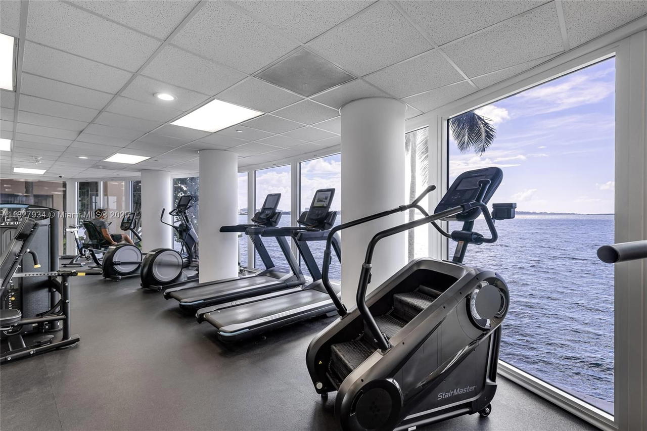 Real estate property located at 770 Claughton Island Dr #1210, Miami-dade, Isola Condo, Miami, FL