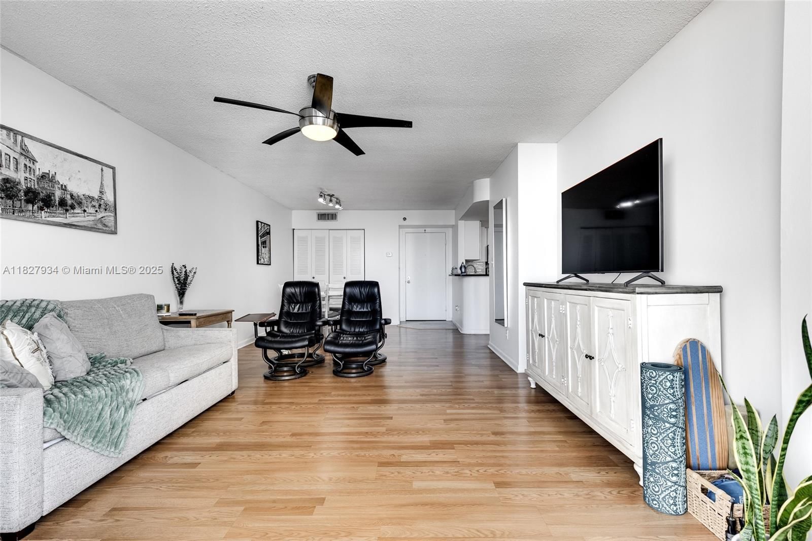 Real estate property located at 770 Claughton Island Dr #1210, Miami-dade, Isola Condo, Miami, FL