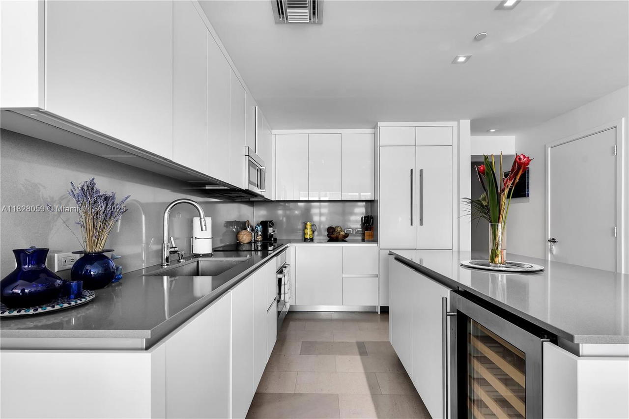 Real estate property located at 88 7th St #1008, Miami-dade, Rise Condo, Miami, FL