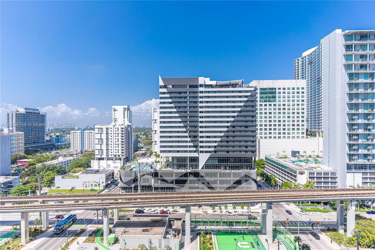 Real estate property located at 88 7th St #1008, Miami-dade, Rise Condo, Miami, FL