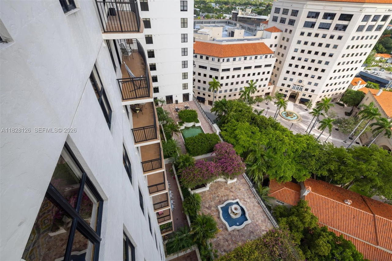 Real estate property located at 888 Douglas Rd PH07, Miami-dade, Puerta De Palmas Condo, Coral Gables, FL