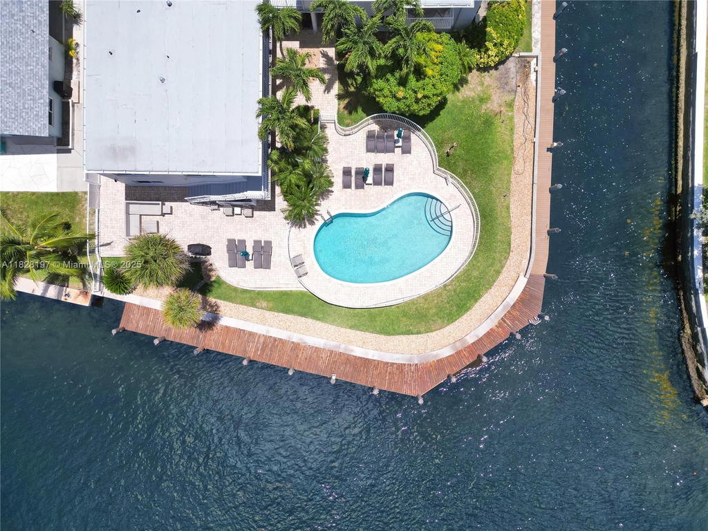 Real estate property located at 1705 Riverside Dr #1, Broward, Acqua Camino Condo, Pompano Beach, FL