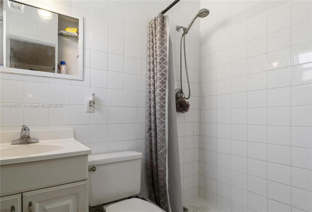Real estate property located at 6901 1st Ct, Broward, Boulevard Heights Sec Ten, Pembroke Pines, FL