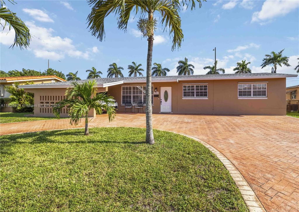 Real estate property located at 6901 1st Ct, Broward, Boulevard Heights Sec Ten, Pembroke Pines, FL