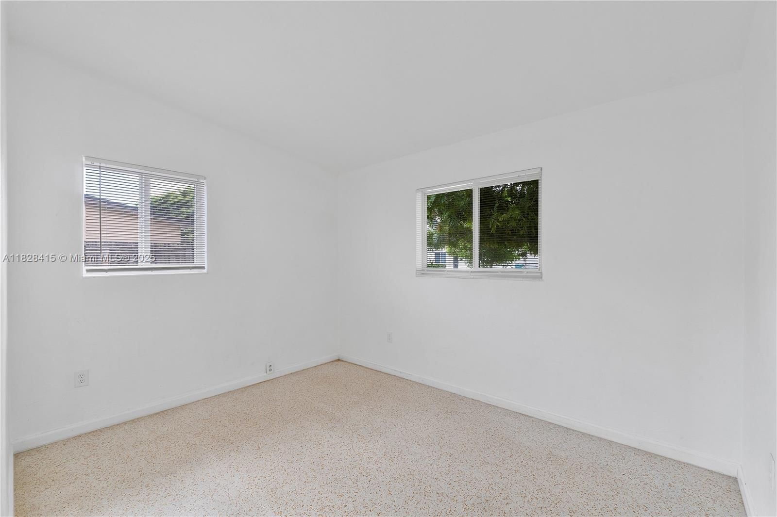 Real estate property located at 2915 92nd Pl, Miami-dade, Ideal Homes Sub No 8, Miami, FL