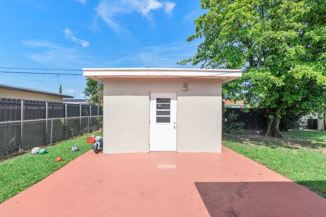 Real estate property located at 2915 92nd Pl, Miami-dade, Ideal Homes Sub No 8, Miami, FL