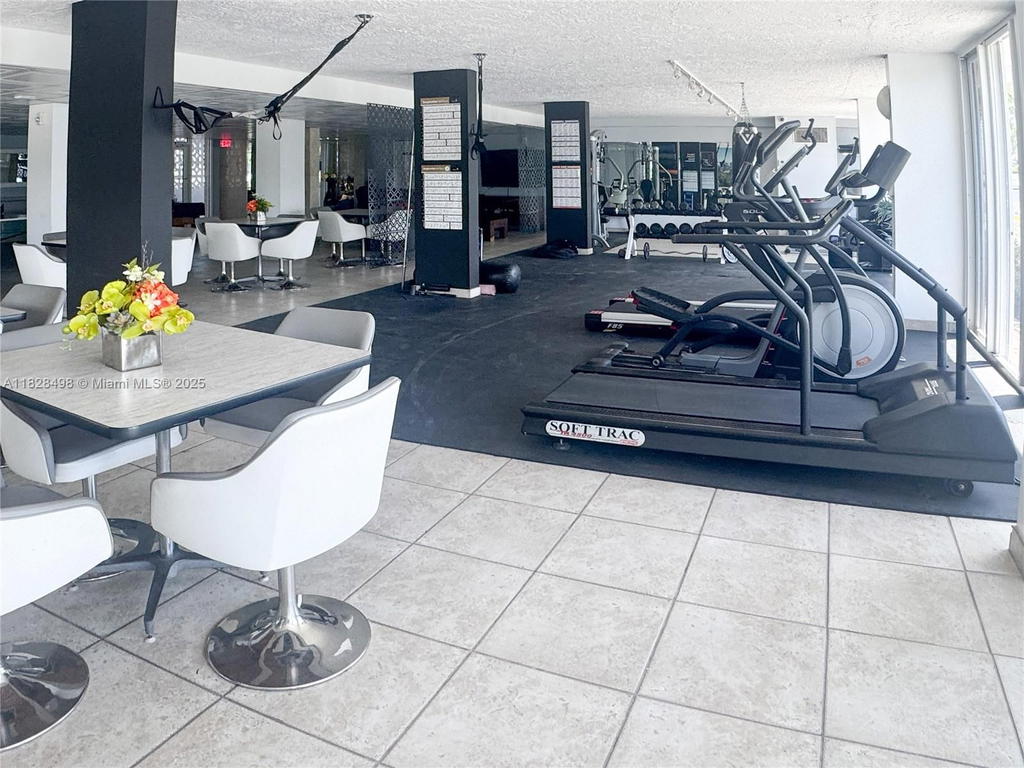 Real estate property located at 121 Golden Isles Dr #1107, Broward, Dorsey Arms Condo, Hallandale Beach, FL