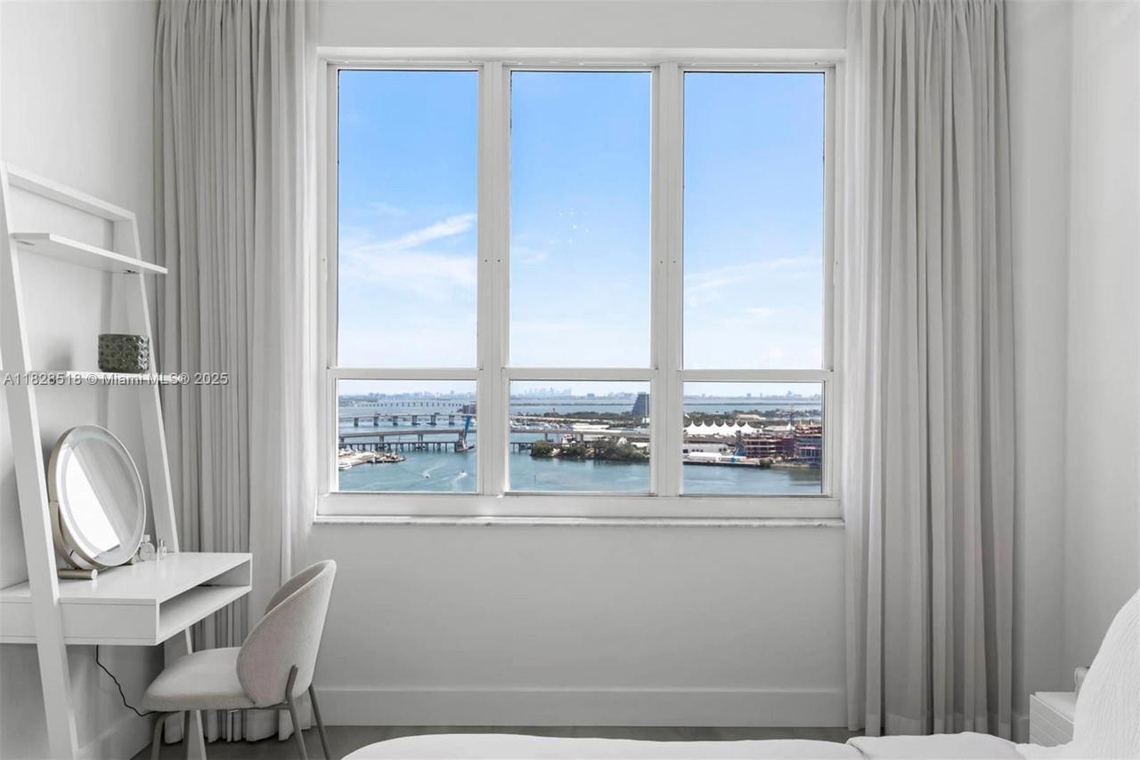 Real estate property located at 888 Brickell Key Dr #2606, Miami-dade, One Tequesta Point Condo, Miami, FL