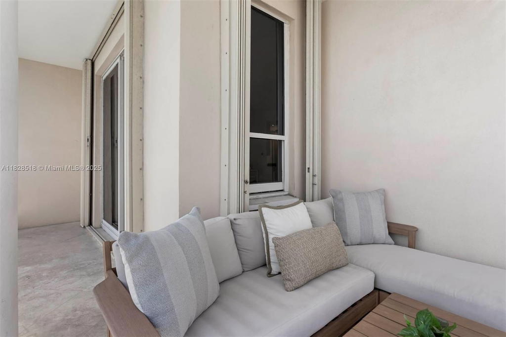 Real estate property located at 888 Brickell Key Dr #2606, Miami-dade, One Tequesta Point Condo, Miami, FL