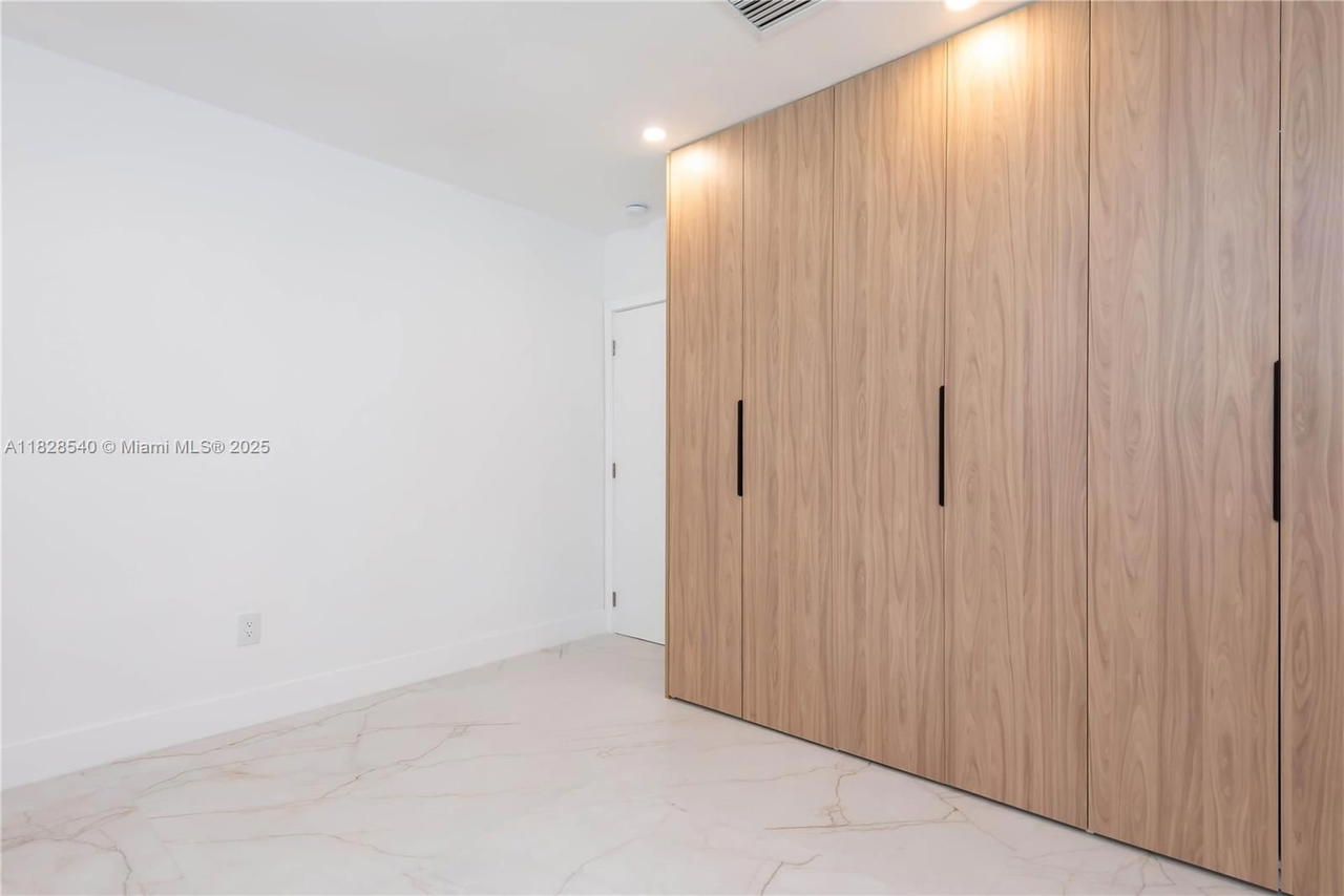 Real estate property located at 2181 20th St, Miami-dade, Shenandoah Park, Miami, FL