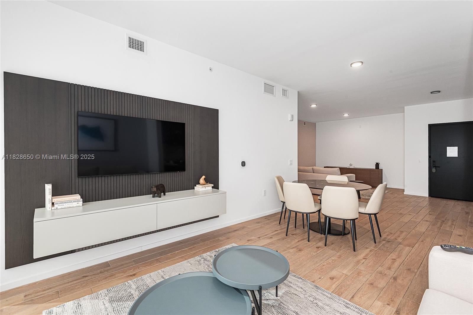 Real estate property located at 398 5th St #3717, Miami-dade, The Elser Hotel Residences, Miami, FL