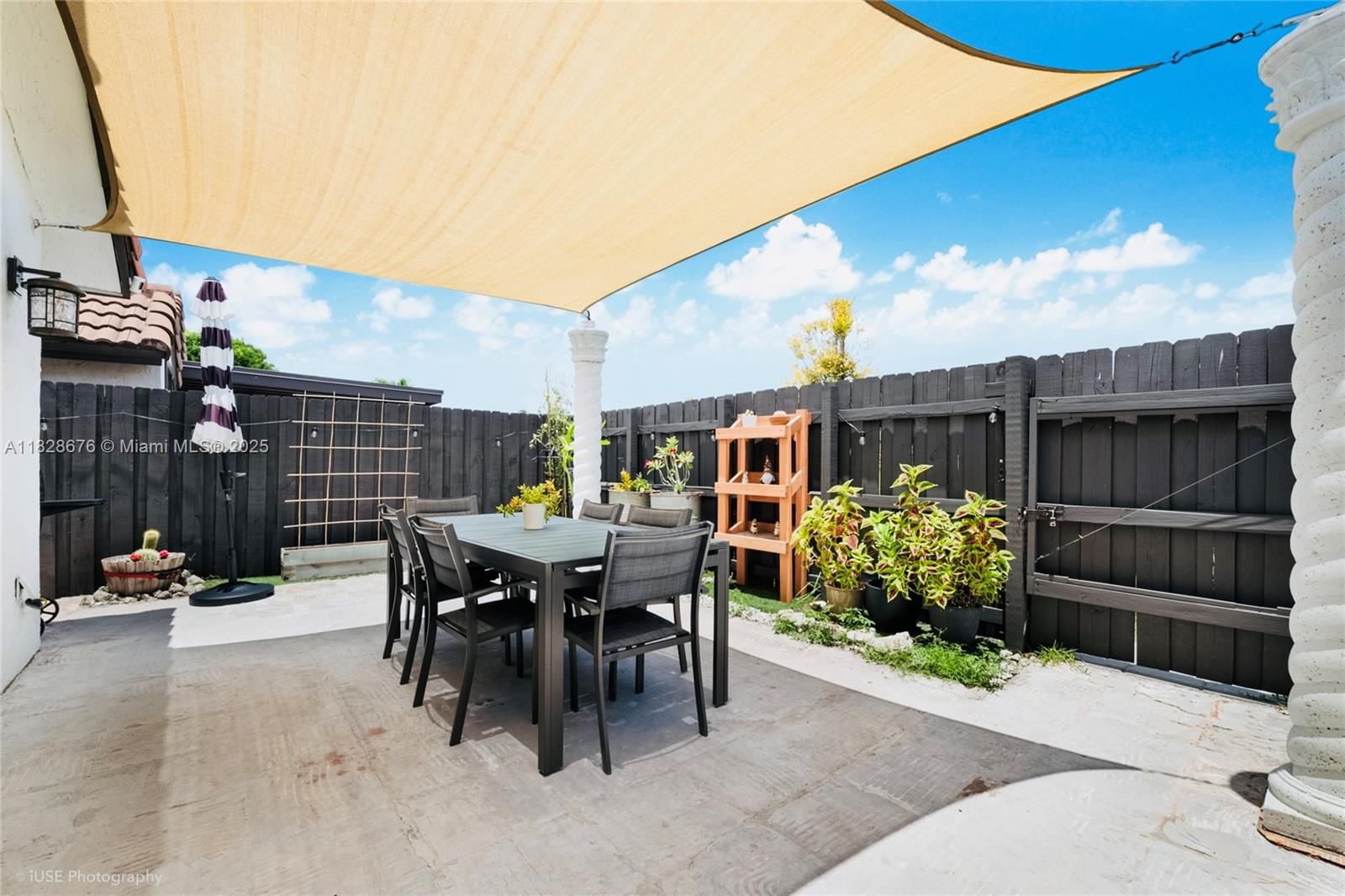 Real estate property located at 4817 145th Ave, Miami-dade, Bird Lakes Townhouse Sec, Miami, FL
