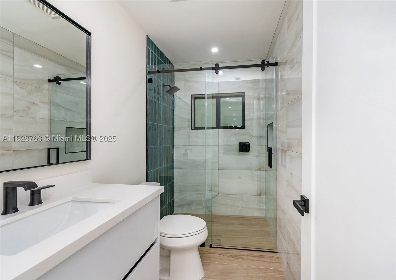 Real estate property located at 7101 Troon Cir, Miami-dade, Miami Lakes - Loch Lomond, Miami Lakes, FL
