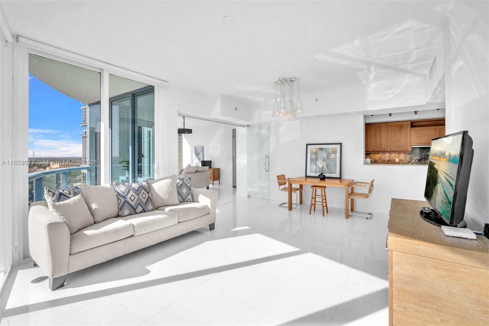 Real estate property located at 333 Las Olas Way #1801, Broward, Las Olas River House Cond, Fort Lauderdale, FL