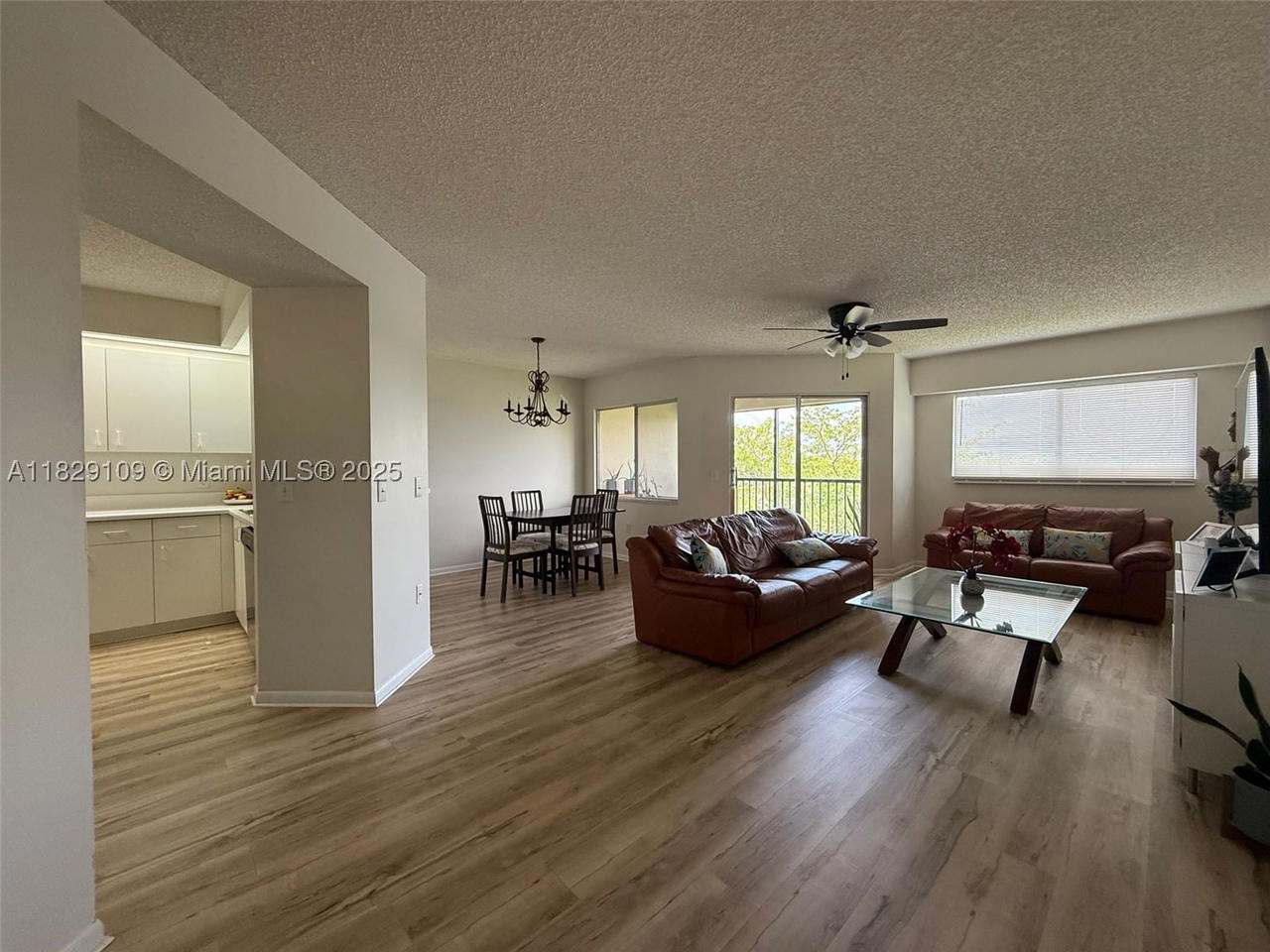 Real estate property located at 1400 137th Ave #411F, Broward, Suffolk At Century Villag, Pembroke Pines, FL