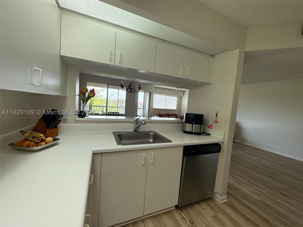 Real estate property located at 1400 137th Ave #411F, Broward, Suffolk At Century Villag, Pembroke Pines, FL