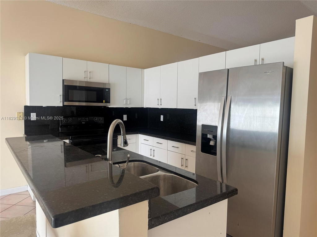 Real estate property located at 2383 177th Ter, Broward, Silver Lakes Phase Iii, Miramar, FL
