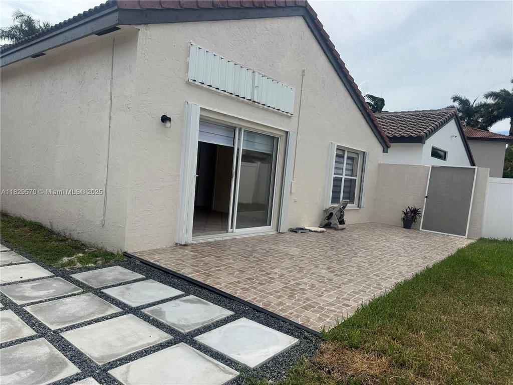 Real estate property located at 2383 177th Ter, Broward, Silver Lakes Phase Iii, Miramar, FL