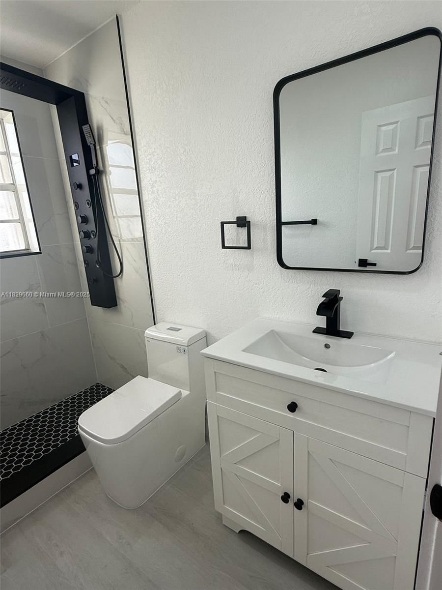 Real estate property located at 18535 39th Ct, Miami-dade, Realsite Gdns Sec 2, Miami Gardens, FL