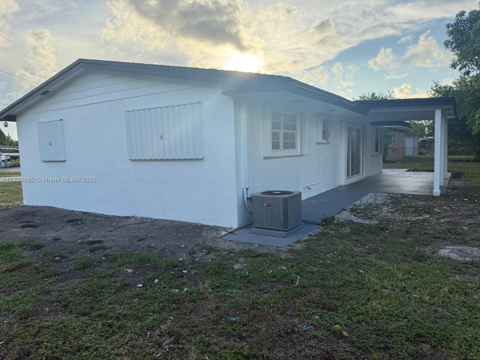Real estate property located at 18535 39th Ct, Miami-dade, Realsite Gdns Sec 2, Miami Gardens, FL