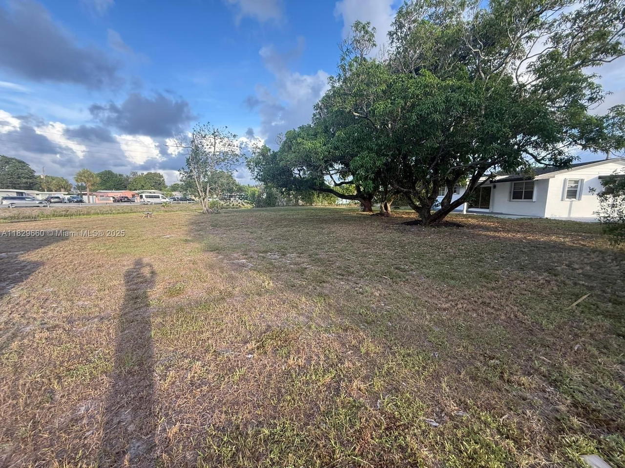 Real estate property located at 18535 39th Ct, Miami-dade, Realsite Gdns Sec 2, Miami Gardens, FL