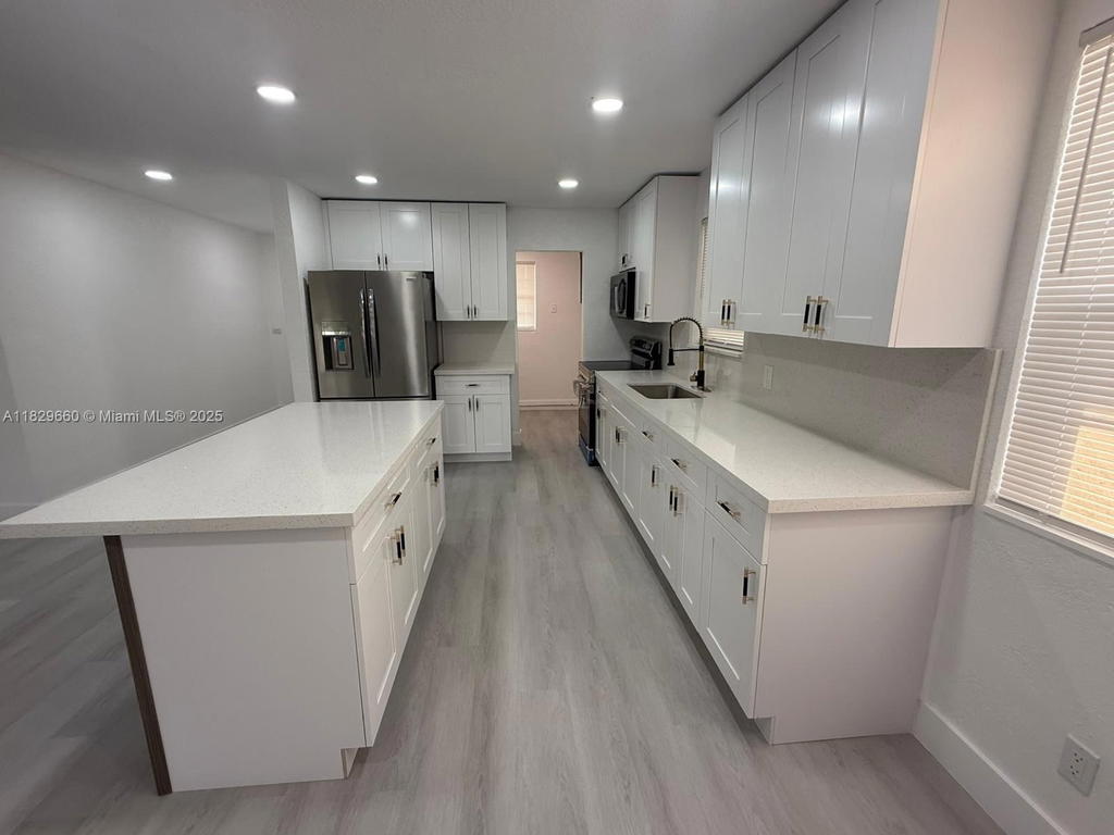 Real estate property located at 18535 39th Ct, Miami-dade, Realsite Gdns Sec 2, Miami Gardens, FL