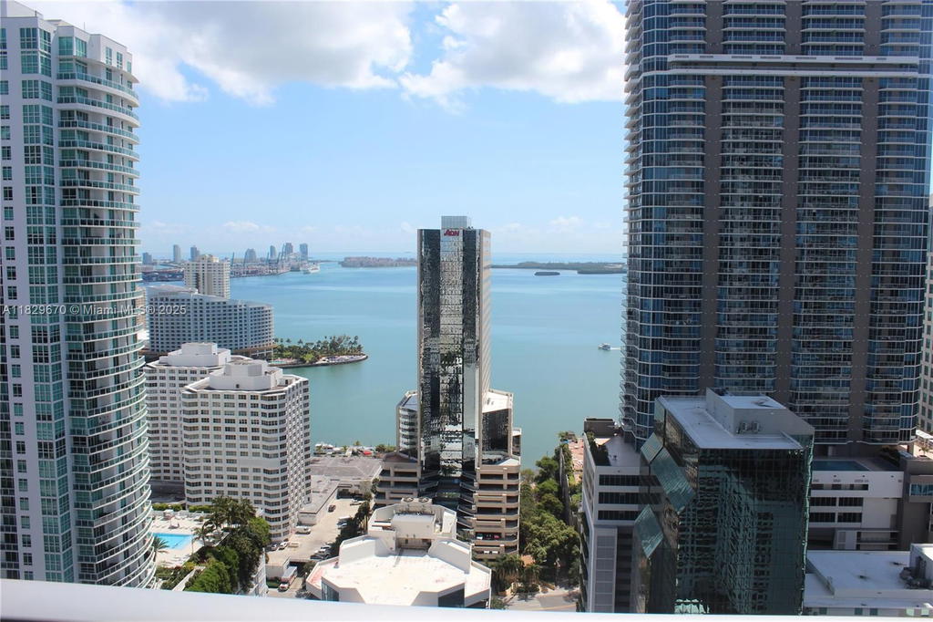 Real estate property located at 1010 Brickell Ave #3403, Miami-dade, 1010 Brickell Condo, Miami, FL